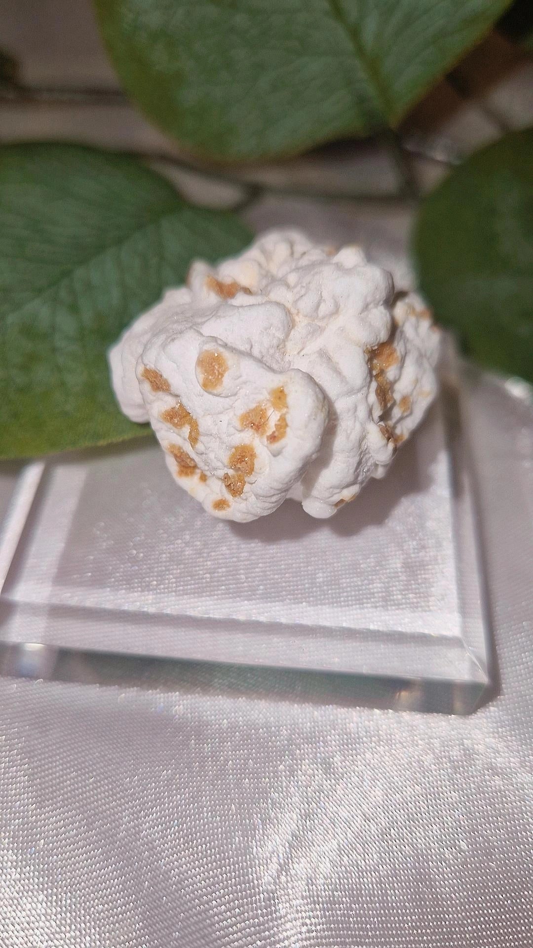 Popcorn calcit