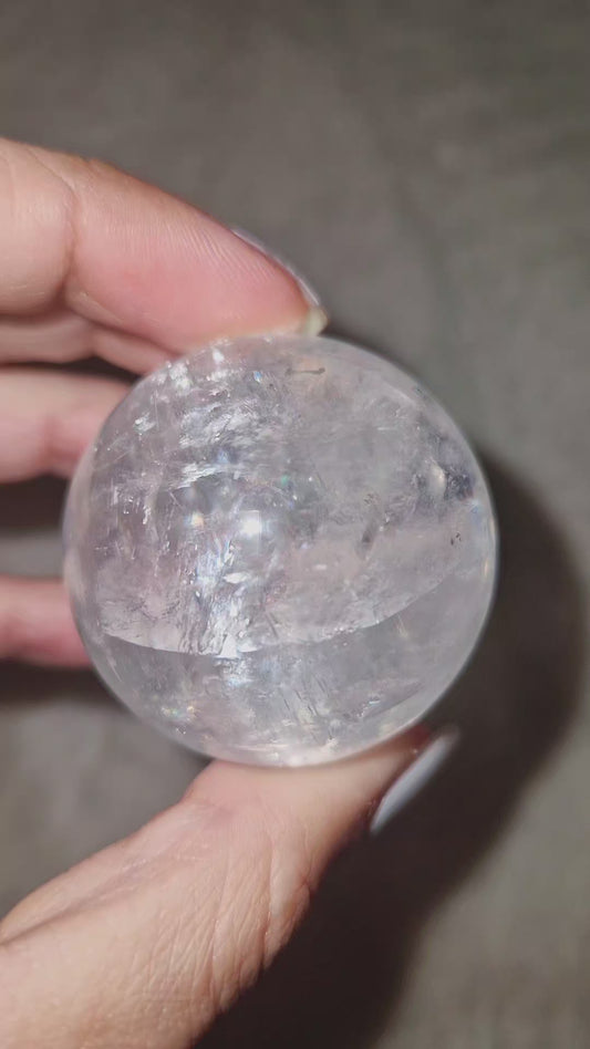 Weiße Calcit Kugel (1)