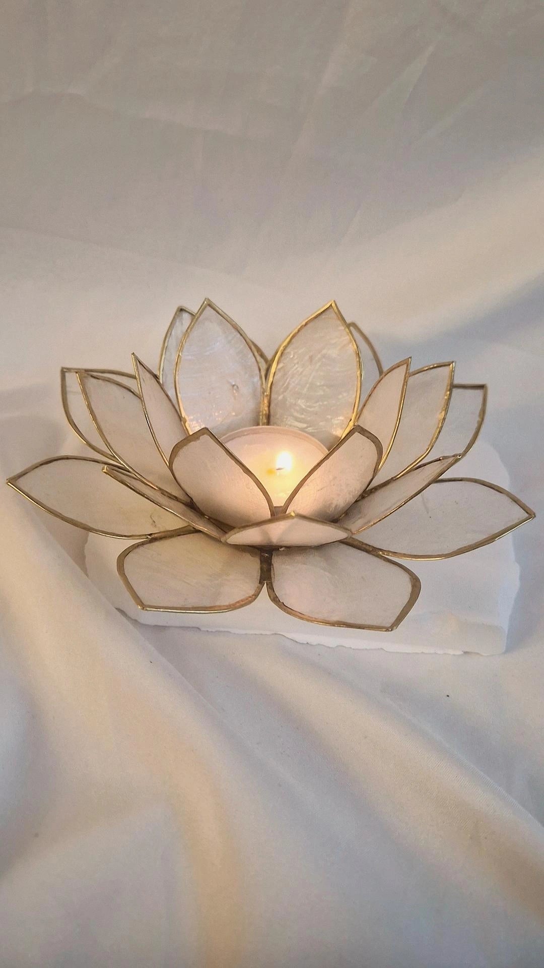 Teelicht Lotus Weiß Gold