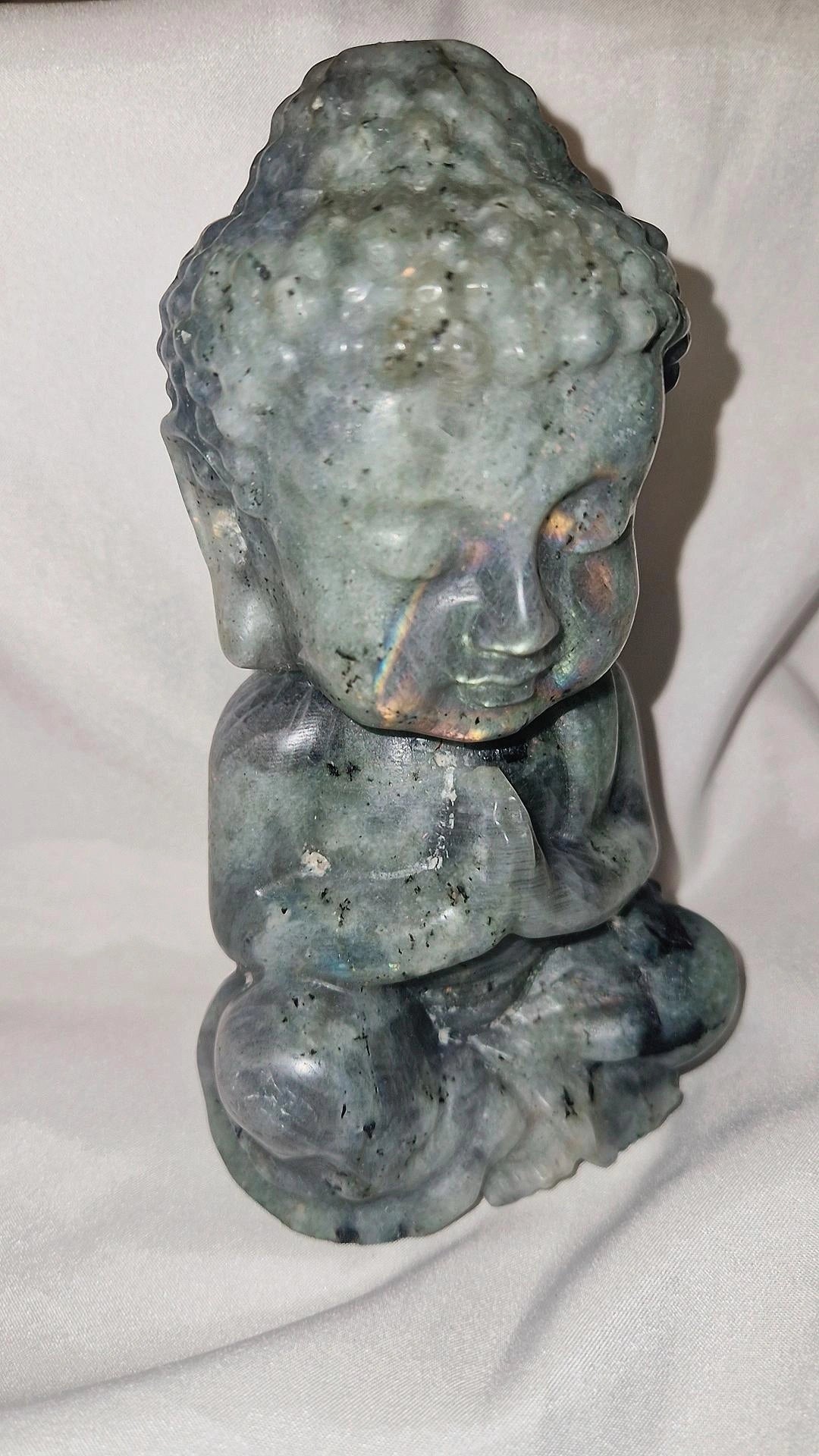 Labradorit Buddha