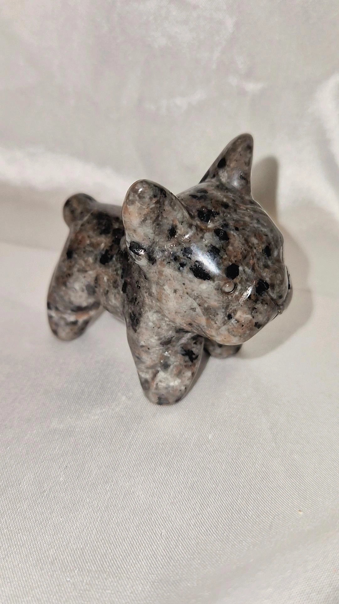 Frenchy Hund Yooperlith