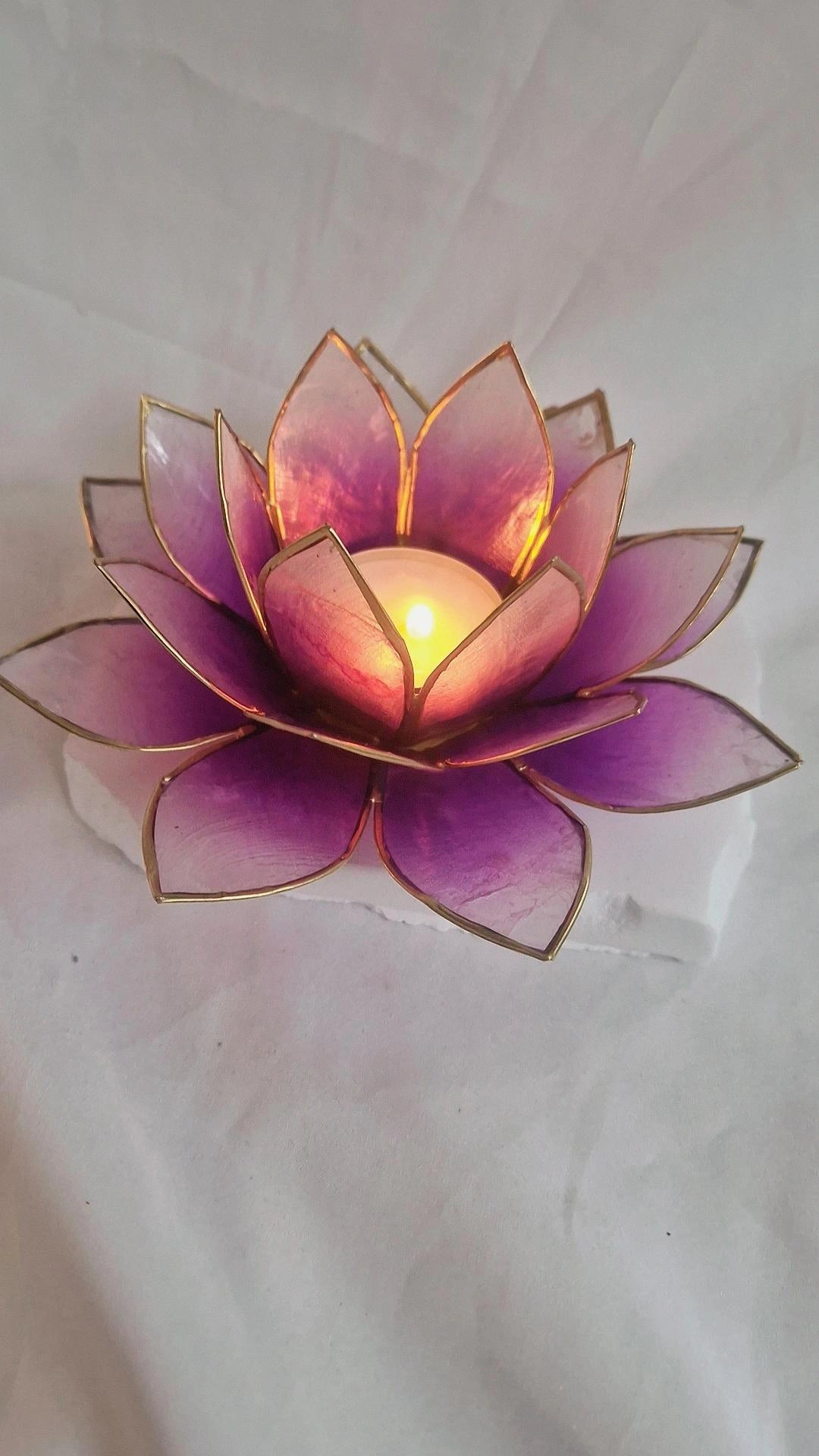Teelicht Lotus Lilla Ombre Gold