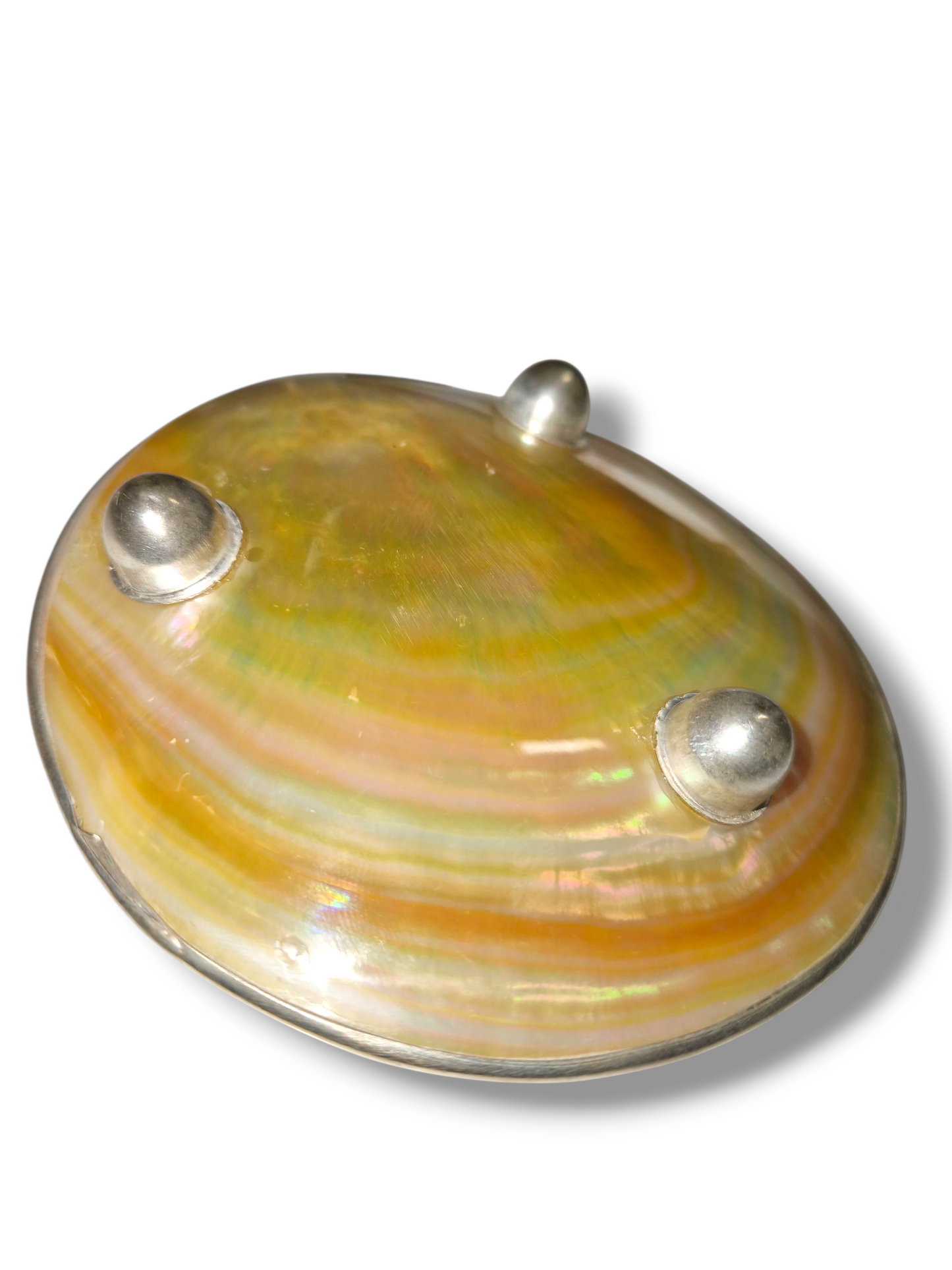 Muschelschale mit Goldrand